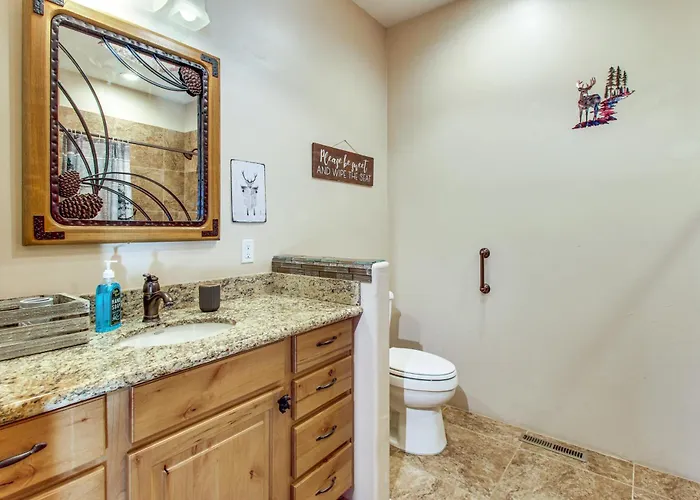 Mtn Estate W/ Massive Indoor In Show